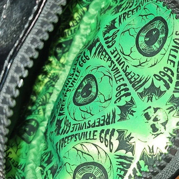 Kreepsville Eyeball Bag - Picture 7 of 14